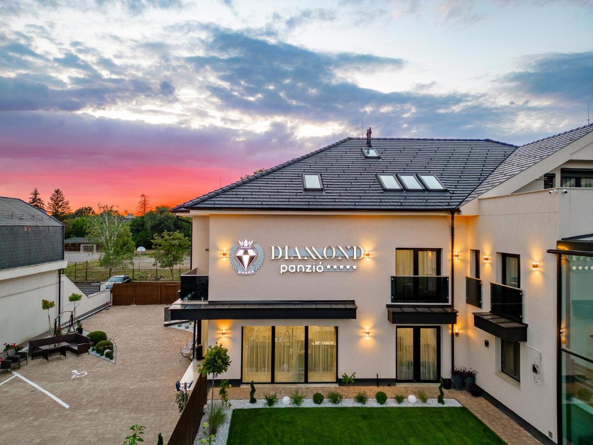 Bed and Breakfast Diamond Panzio Hajdúszoboszló Esterno foto