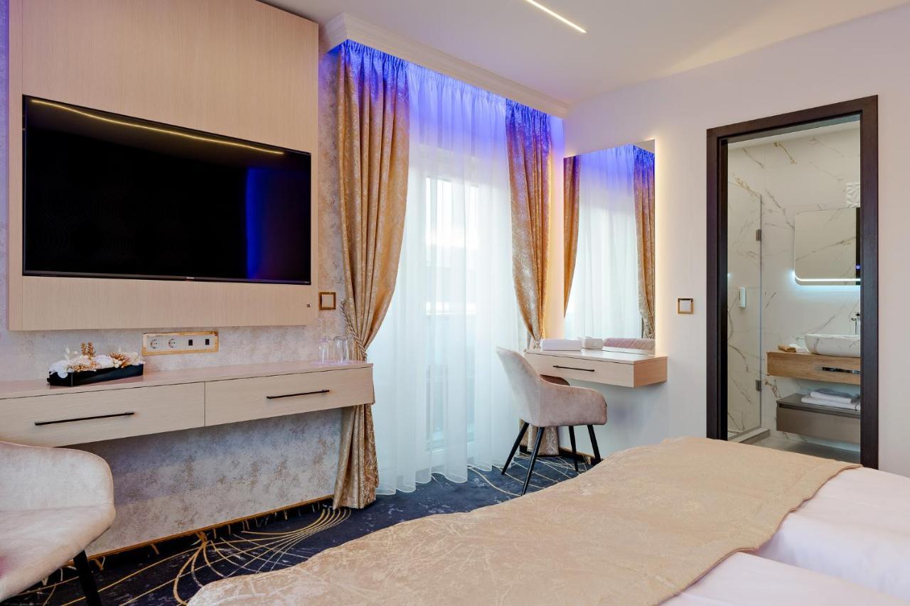 Bed and Breakfast Diamond Panzio Hajdúszoboszló Esterno foto