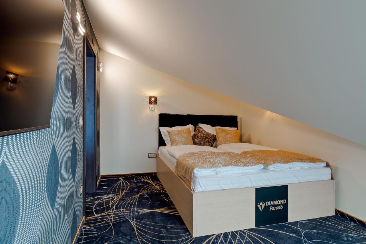 Bed and Breakfast Diamond Panzio Hajdúszoboszló Esterno foto